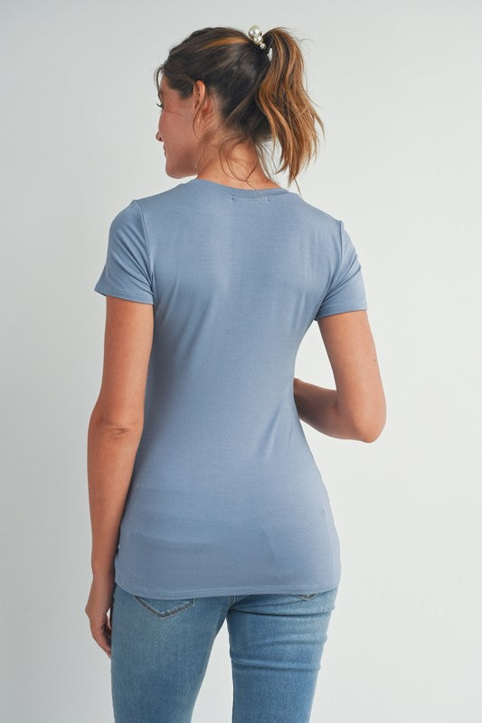 Chambray V-Neck Short Sleeve Fitted Maternity T-Shirt